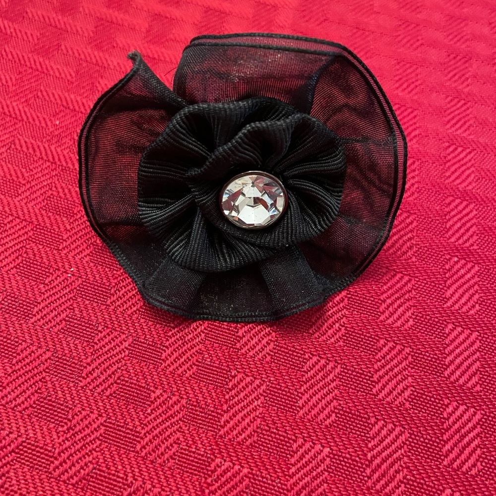 Betsey Johnson ring - Picture 2 of 8